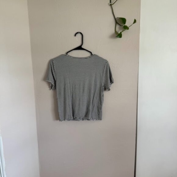 Wild Fable Black and White Striped Crop top - Picture 2 of 4